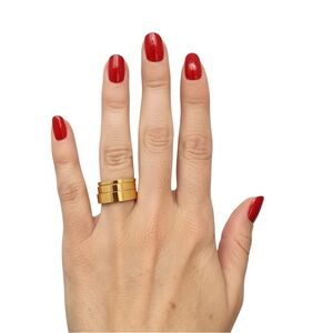 NWT Stacking Elegant Gold Band Ring Trio Size 7